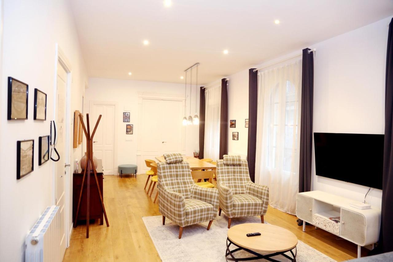Piso Exclusivo Frente Al Casco Viejo Con Parking Gratis Apartment Bilbao Exterior photo